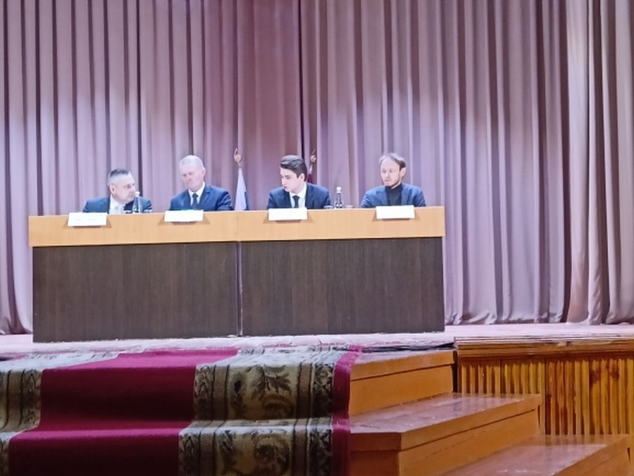 Сегодня в РДК рп. Кадошкино состоялось расширенное заседание двадцать девятой очередной сессии Совета депутатов Кадошкинского муниципального района  седьмого созыва.
